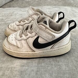 Nike Kids White and Black Velcro Sneakers
